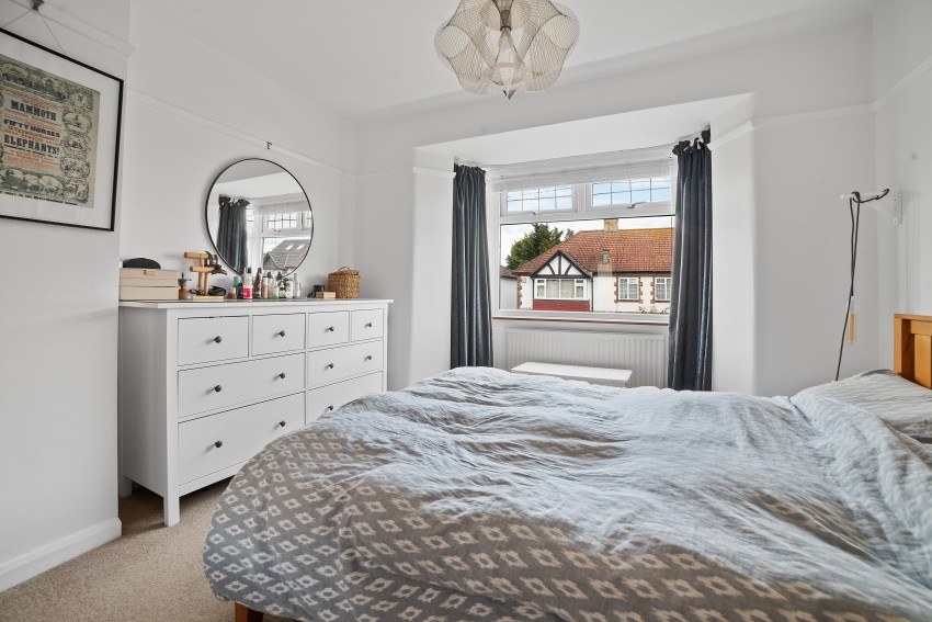 Images for Stainash Crescent, STAINES-UPON-THAMES