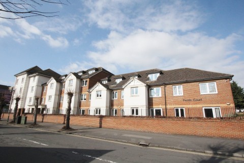 Parkland Grove, Ashford, Surrey