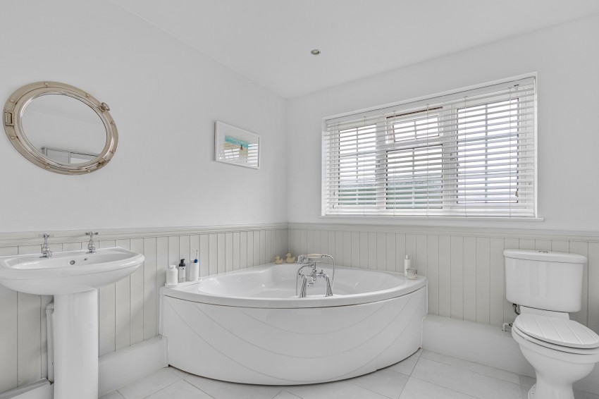 Images for Shaftesbury Crescent, Staines-upon-Thames, Surrey